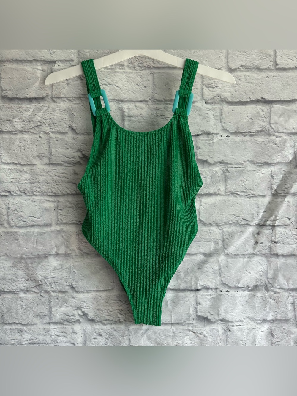 PREOWNED AERIE GREEN TEXTURED ONE PIECE BATHING SUIT CHEEKY WOMENS SMALL S